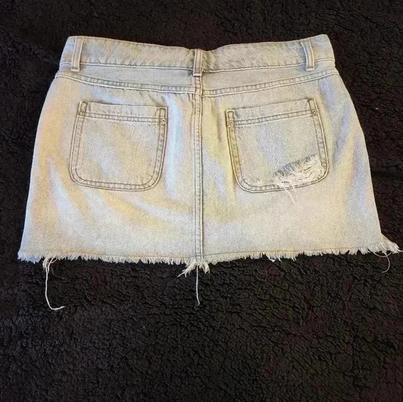 MOSSIMO denim mini skirt, size  11 - Picture 2 of 6